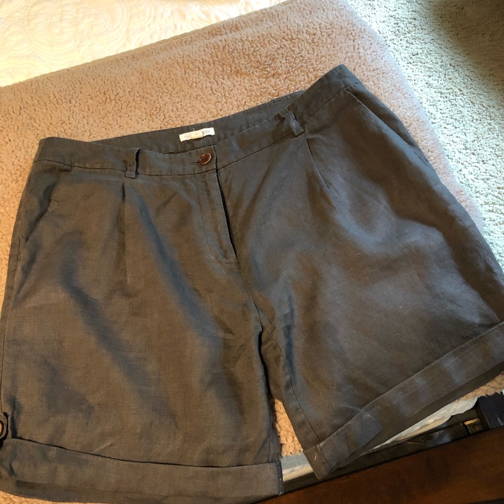Eileen Fisher linen shorts size 12